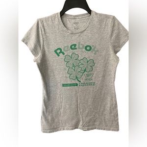 Reebok Woman’s Grey “Feeling Lucky” T-Shirt - Size Medium ☘️